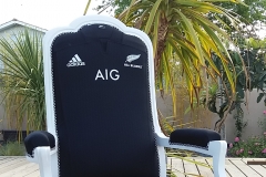 fauteuil-voltaire-tapissier-relooké-rugby-allblacks-bordeaux