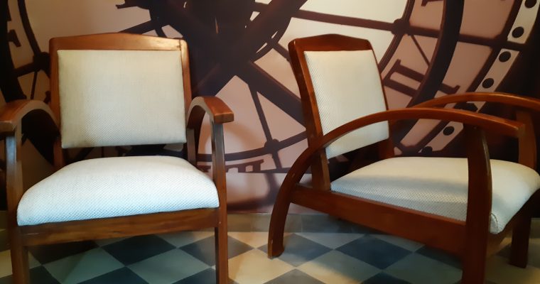 Pessac Recouverture Fauteuils de style Art Déco – Tapissier Décorateur – Gironde